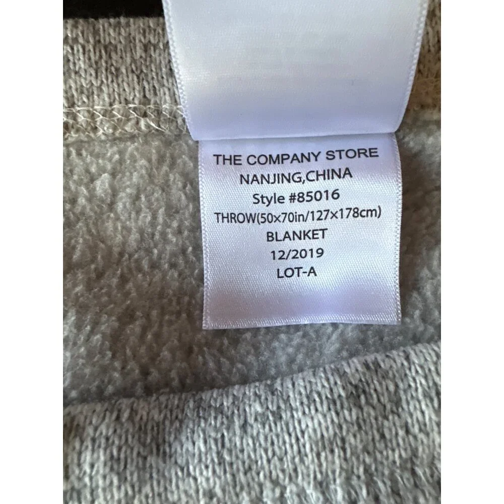 The Company Store Throw Blanket‎ 50x70in 100% Polyester Beige
